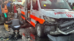 Indignaci&oacute;n tras mort&iacute;fero ataque israel&iacute; contra un convoy de ambulancias en Gaza