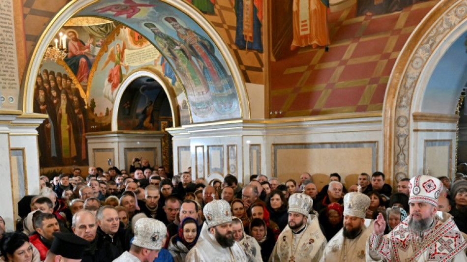Unabh&auml;ngige Orthodoxe Kirche feiert erstmals Weihnachten in Kiews H&ouml;hlenkloster
