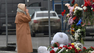 Sous le "choc", les Russes affluent pour donner du sang ou se recueillir apr&egrave;s l'attaque