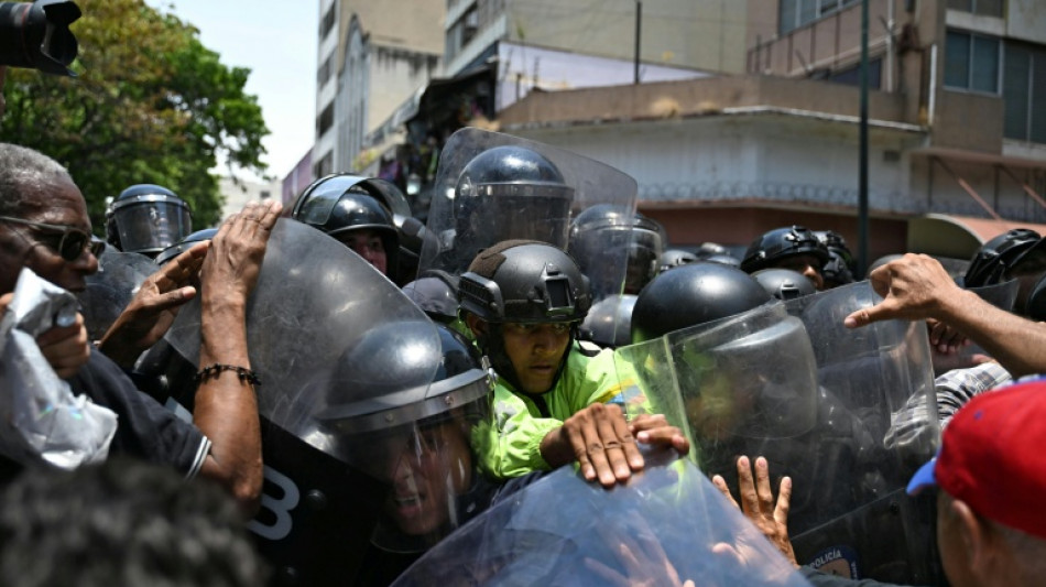 Venezuela: la police disperse des manifestants qui r&eacute;clamaient des augmentations de salaire