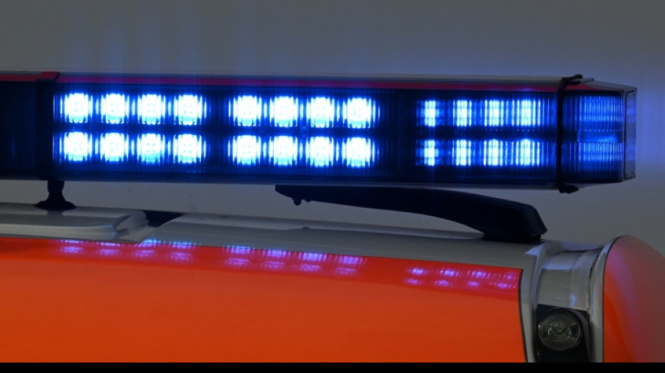 Mann verbrennt in Karlsruhe auf offener Stra&szlig;e: Hintergrund unklar