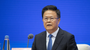 Cina, pi&ugrave; spesa e taglio dei tassi per crescita al 5%
