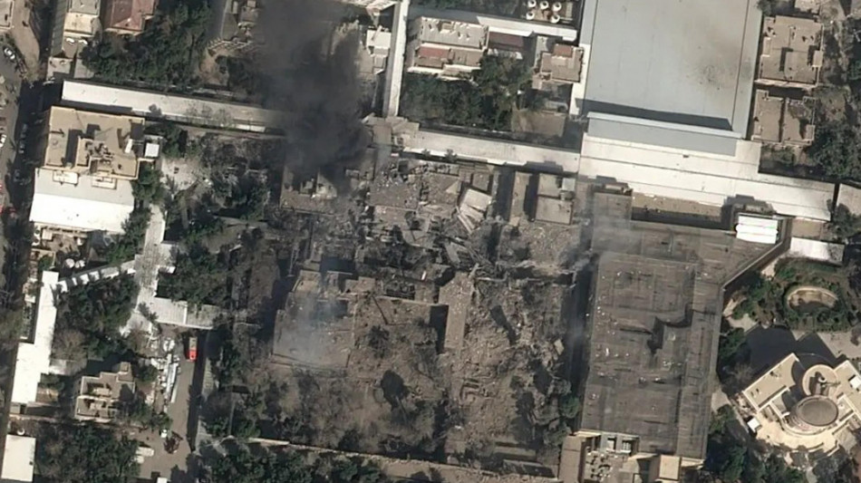 Teheran, 'ucciso nei raid anche il capo di Stato maggiore'