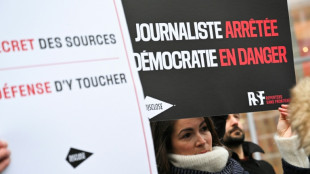 Le m&eacute;dia Disclose et RSF appellent &agrave; se mobiliser contre la "traque des sources"