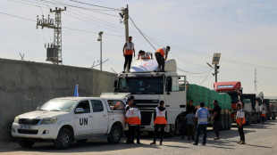 Israel intensificar&aacute; los bombardeos contra Gaza, donde entr&oacute; un primer convoy de ayuda