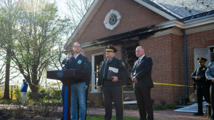 Un homme inculpé pour tentative de meurtre après l'incendie au domicile d'une figure démocrate américaine