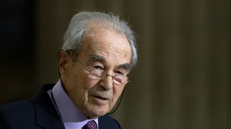 P&egrave;re de l'abolition de la peine de mort, Robert Badinter s'est &eacute;teint