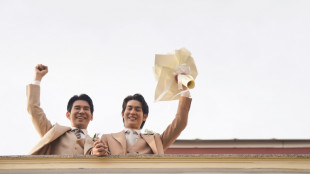 Cerca de 2.000 casais LGBTQ+ se casam na Tail&acirc;ndia ap&oacute;s legaliza&ccedil;&atilde;o do casamento homoafetivo