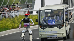 O Exterminador do Futuro, vers&atilde;o Usain Bolt: rob&ocirc;s superam humanos em Pequim