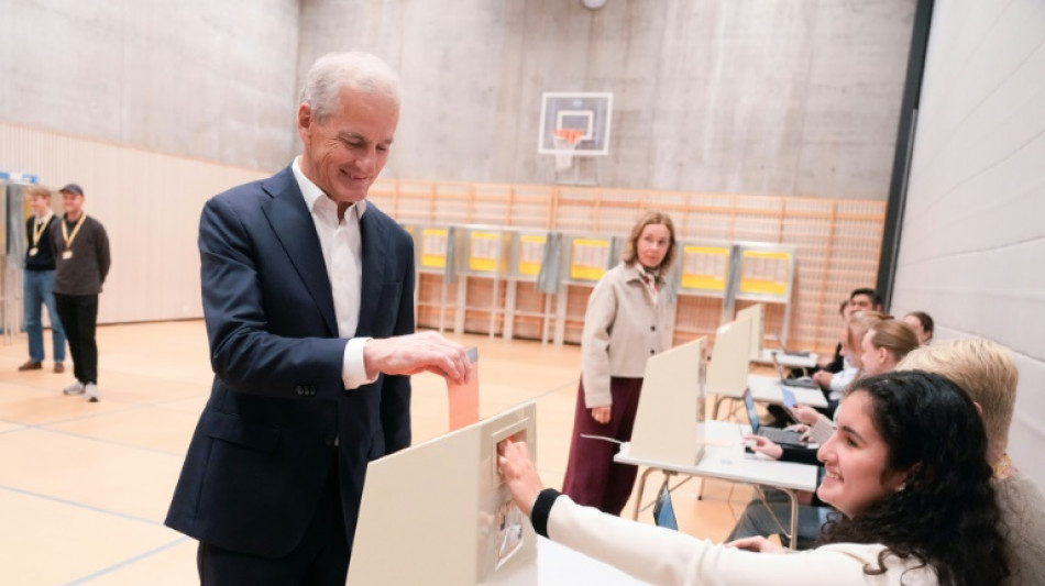 Norvège: la gauche en tête de législatives marquées par une poussée des populistes