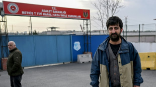 Periodista de AFP sale de la c&aacute;rcel en Turqu&iacute;a pero mantienen la acusaci&oacute;n