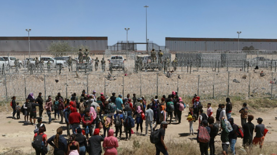Migrantes em Ciudad Ju&aacute;rez recebem com tranquilidade lei dos EUA que restringe asilo