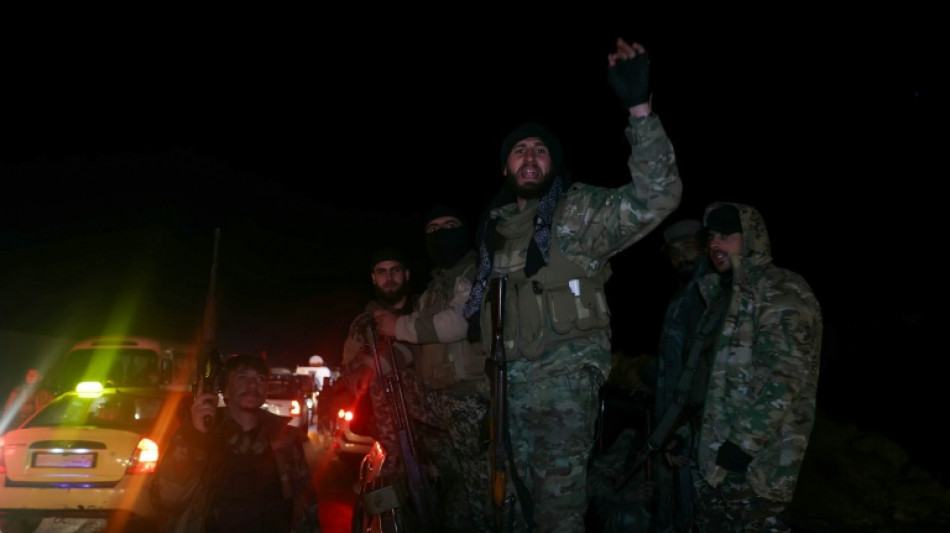 Opera&ccedil;&atilde;o militar no noroeste da S&iacute;ria ap&oacute;s confrontos com combatentes pr&oacute;-Assad