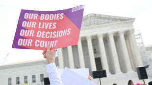 Governadora do Arizona sanciona lei que revoga proibi&ccedil;&atilde;o ao aborto de 1864
