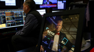 Wall Street toujours frein&eacute;e par les incertitudes sur les droits de douane