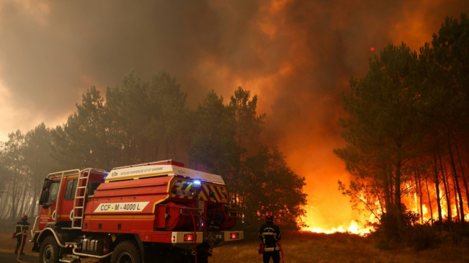 Waldbr&auml;nde in S&uuml;deuropa: 20.000 Menschen an franz&ouml;sischer Atlantikk&uuml;ste evakuiert