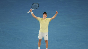 Sinner vence Zverev e &eacute; bicampe&atilde;o do Aberto da Austr&aacute;lia