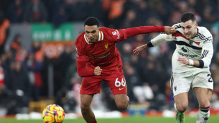 Angleterre: Manchester United tient t&ecirc;te &agrave; Liverpool