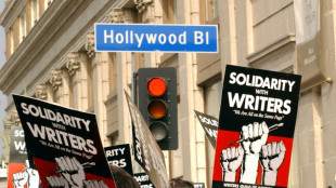 Hollywood: les sc&eacute;naristes se mettent en gr&egrave;ve faute d'accord 