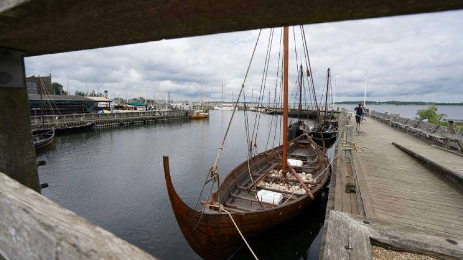 Ferreiros dinamarqueses reconstroem navio viking para decifrar seus mist&eacute;rios
