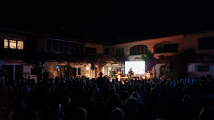 Parata di attori e registi a Tavolara per 'Una notte in Italia'