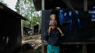 Venezolanos siguen su peligrosa ruta por selva paname&ntilde;a, pese a advertencia de EEUU