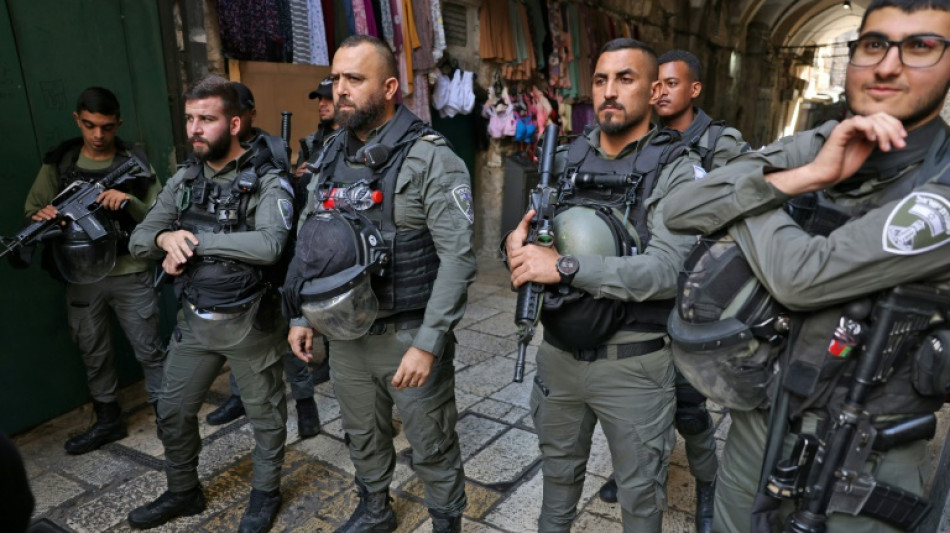 Tres polic&iacute;as israel&iacute;es heridos en un ataque, el agresor fue abatido