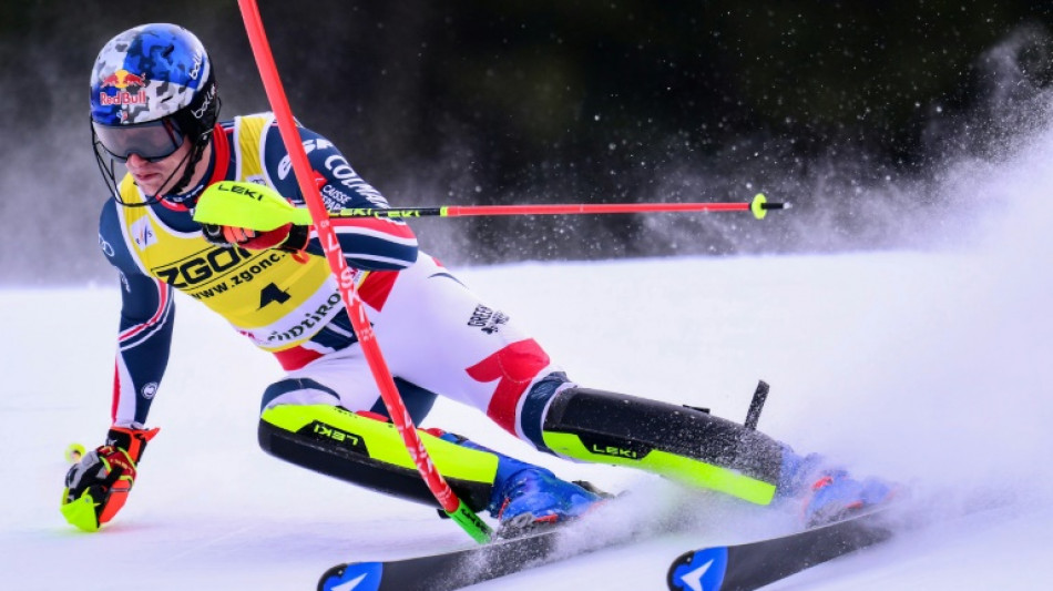 Noel takes narrow lead after Alta Badia slalom first run