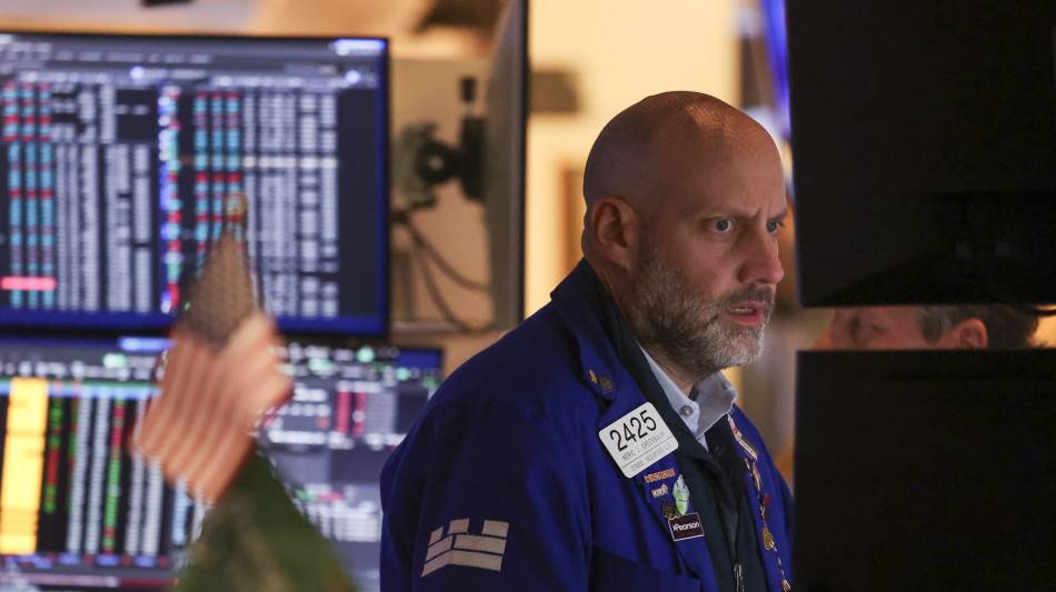 Wall Street apre in calo, Dj -0,25%, Nasdaq -0,37%