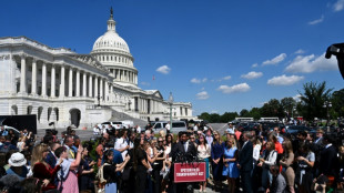 Des victimes d'Epstein vont assembler leur "propre liste de noms" liés à l'affaire