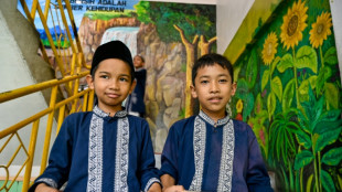 Un programa de comidas gratuitas en Indonesia acaba con miles de personas intoxicadas