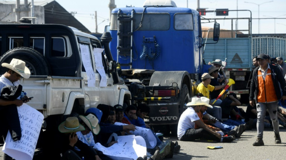Bol&iacute;via enfrenta bloqueios por escassez de d&oacute;lares, mas governo nega