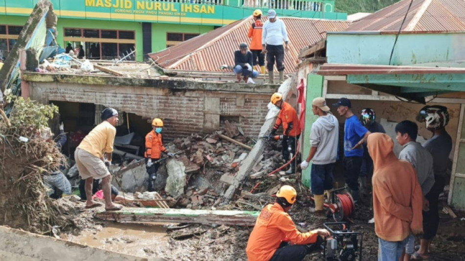 En Indon&eacute;sie, le bilan des inondations port&eacute; &agrave; 44 morts