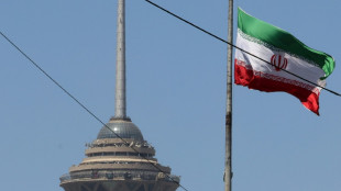 Iran and Trump talk down hopes of imminent peace deal