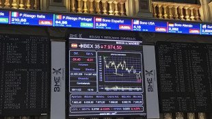 Borsa: l'Europa conclude debole, Madrid -0,8%