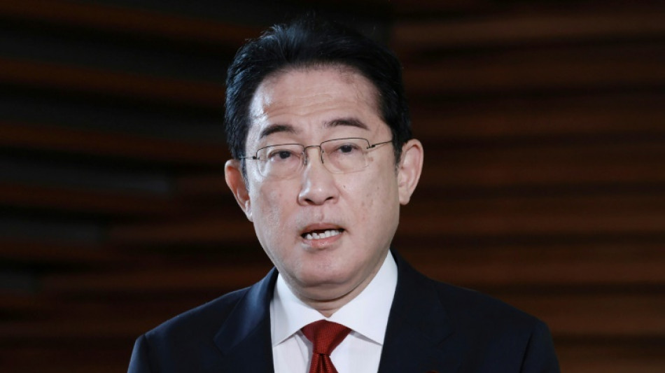 Japans Ministerpr&auml;sident nach "Rauchbombe" bei Rede in Sicherheit gebracht