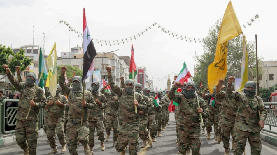 Ir&aacute;n condena a muerte a cinco acusados de matar a un paramilitar