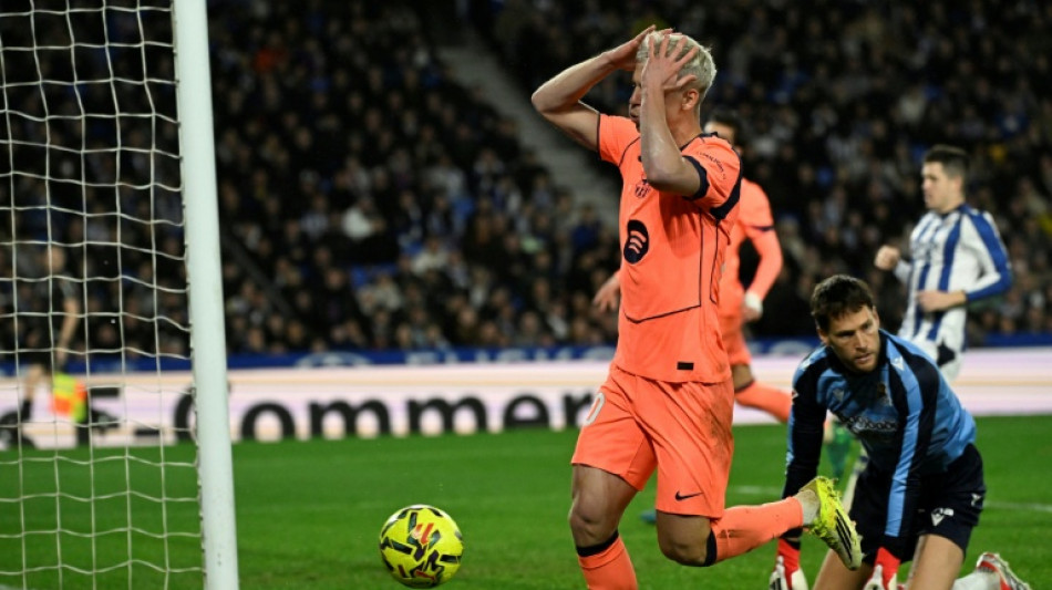 Bar&ccedil;a perde para Real Sociedad (2-1) e disputa pelo t&iacute;tulo do Espanhol se acirra