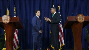 Rubio pris à partie en Jamaïque sur les médecins cubains