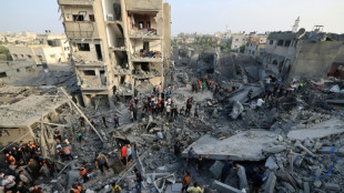 Intensos bombardeos israel&iacute;es en la Franja de Gaza, donde Ham&aacute;s anuncia casi 10.000 muertos