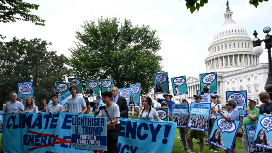 De jeunes Américains défient Trump au tribunal pour son recul climatique