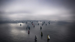 Vend&eacute;e Globe: apr&egrave;s les au revoir, le grand d&eacute;part a &eacute;t&eacute; donn&eacute;
