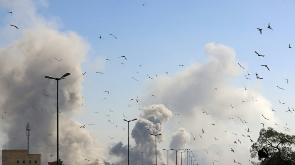 Barril de petr&oacute;leo supera os US$ 100