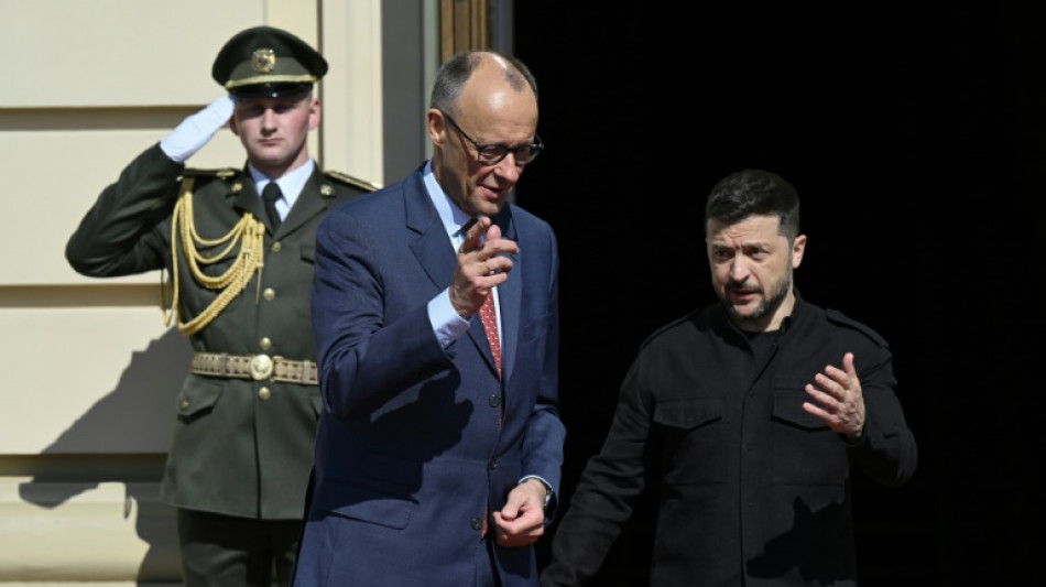 Ukrainischer Präsident Selenskyj für Treffen mit Merz in Berlin gelandet