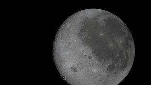Astronautas da Artemis II passam por lado oculto da Lua e se preparam para eclipse solar