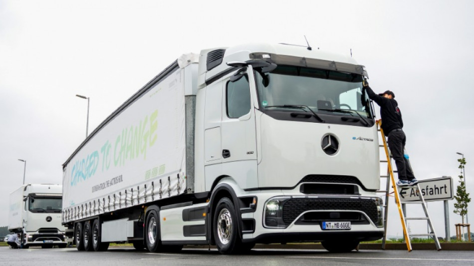 Mercedes-Benz registra un beneficio en bajada en el tercer trimestre