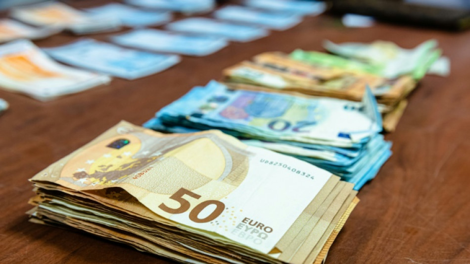 Betr&uuml;ger erbeuten von 73-j&auml;hrigem Mann mehr als 400.000 Euro
