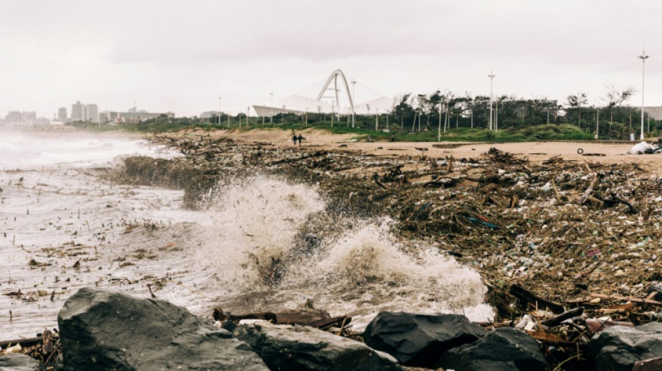 Sud&aacute;frica despliega a 10.000 soldados tras las catastr&oacute;ficas inundaciones