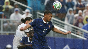Mondial-2026: contre la Su&egrave;de, Saliba attendu pour solidifier la d&eacute;fense