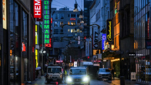 Jugendliche sprengen Snackautomaten in Dortmund